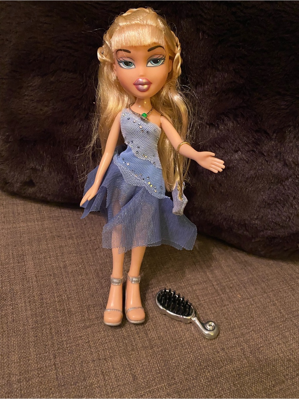 Bratz 2003 Formal Funk Cloe Doll with extras